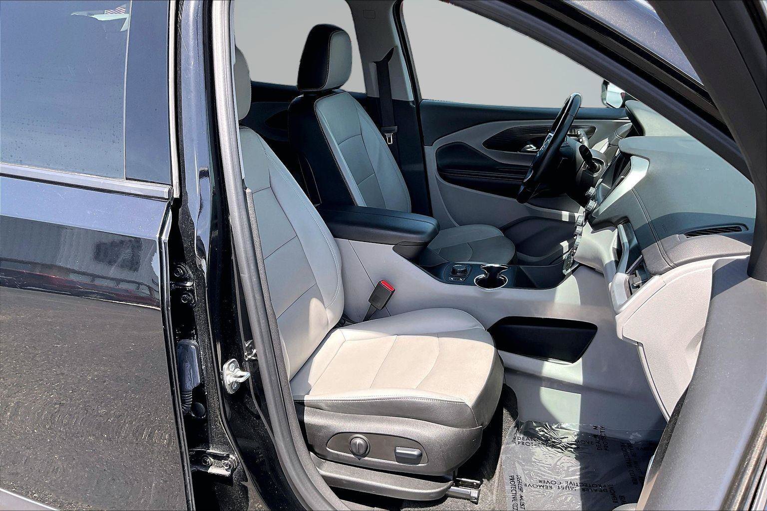 Used 2024 GMC Terrain SLT AWD/4WD image 8