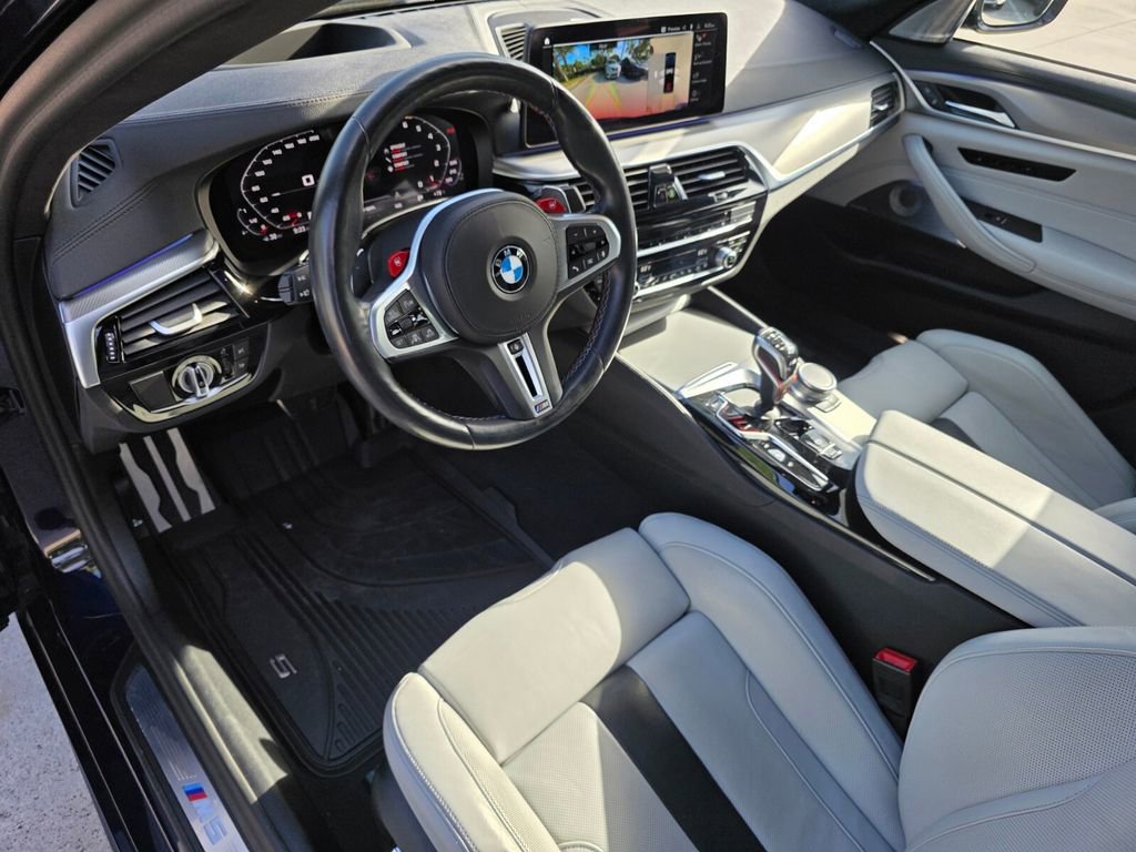 Used 2023 BMW M5 w/ Executive Package image 9