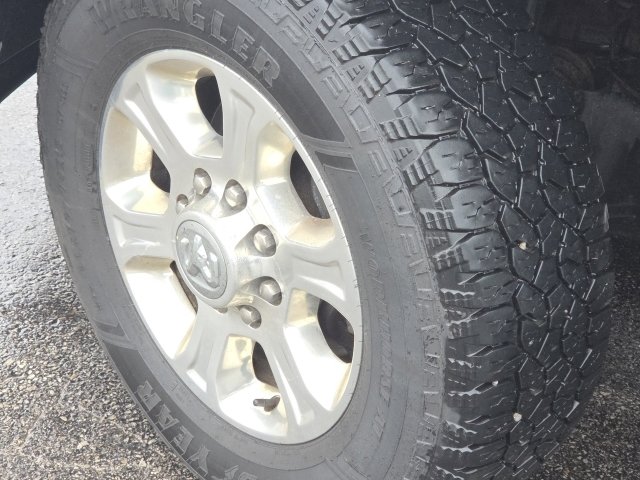 Used 2020 RAM 2500 Big Horn w/ Level 1 Equipment Group image 9