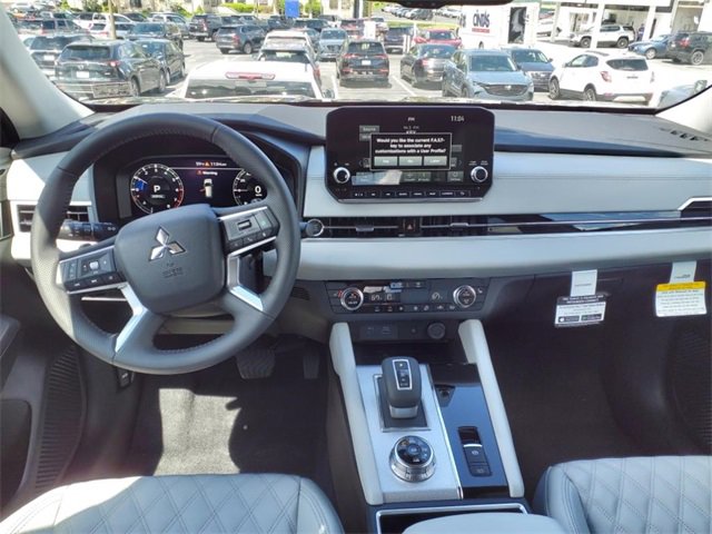 Used 2024 Mitsubishi Outlander SEL image 23