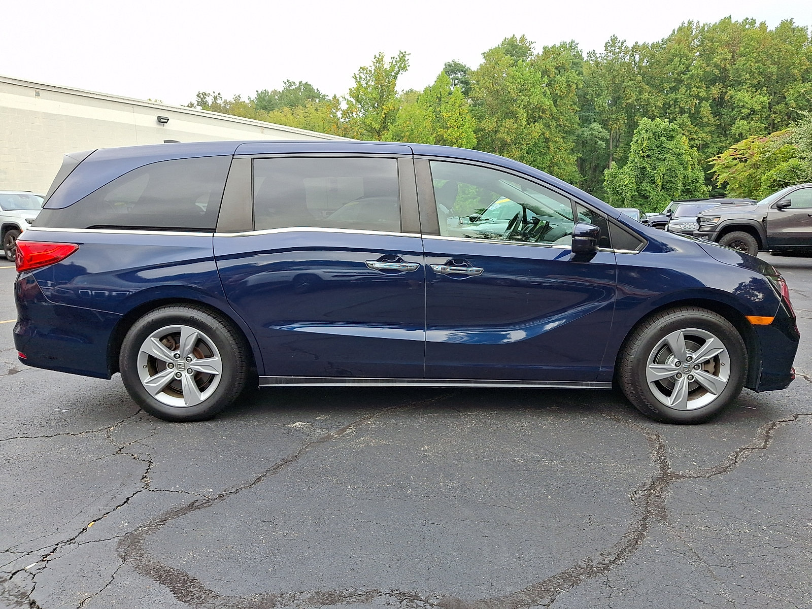 Used 2019 Honda Odyssey EX image 7
