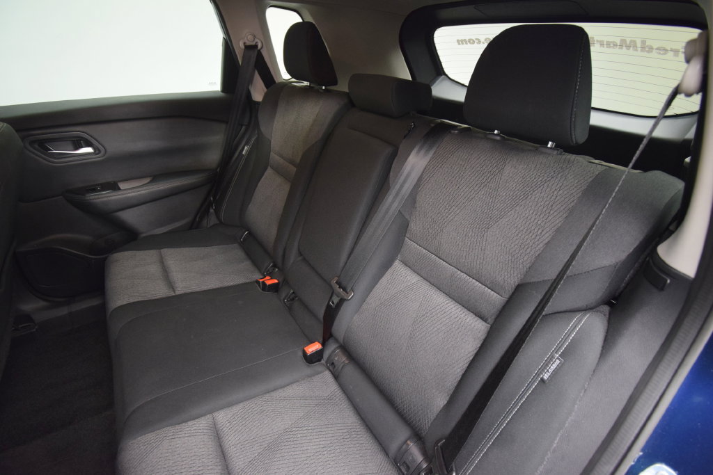 Used 2025 Nissan Rogue SV AWD/4WD image 17