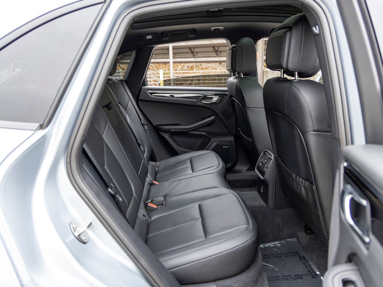 Certified 2026 Porsche Macan AWD/4WD image 57