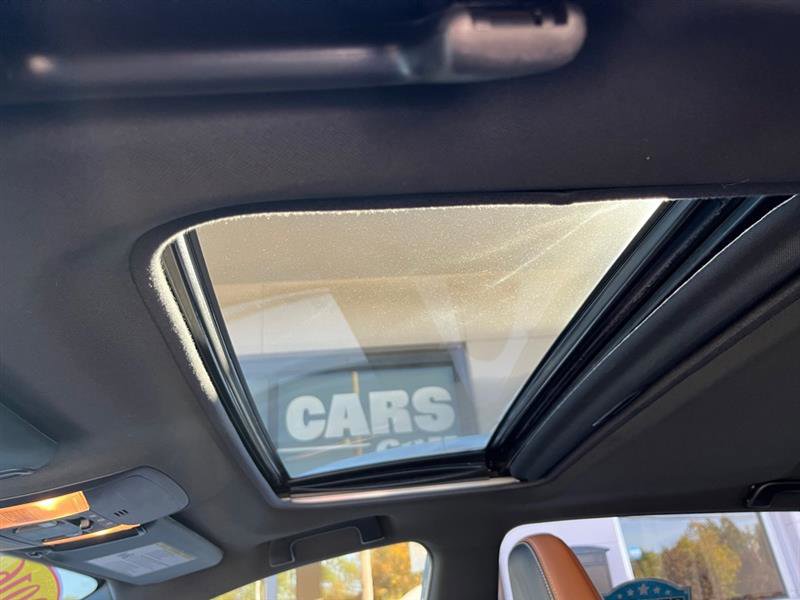 Used 2016 Toyota RAV4 SE image 19