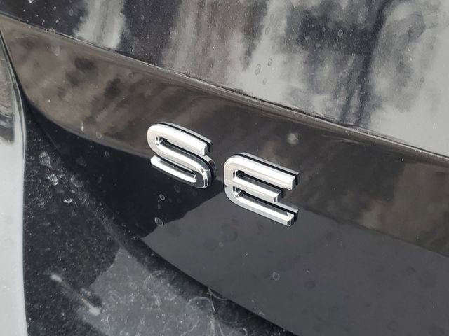 New 2026 Volkswagen Taos SE image 6