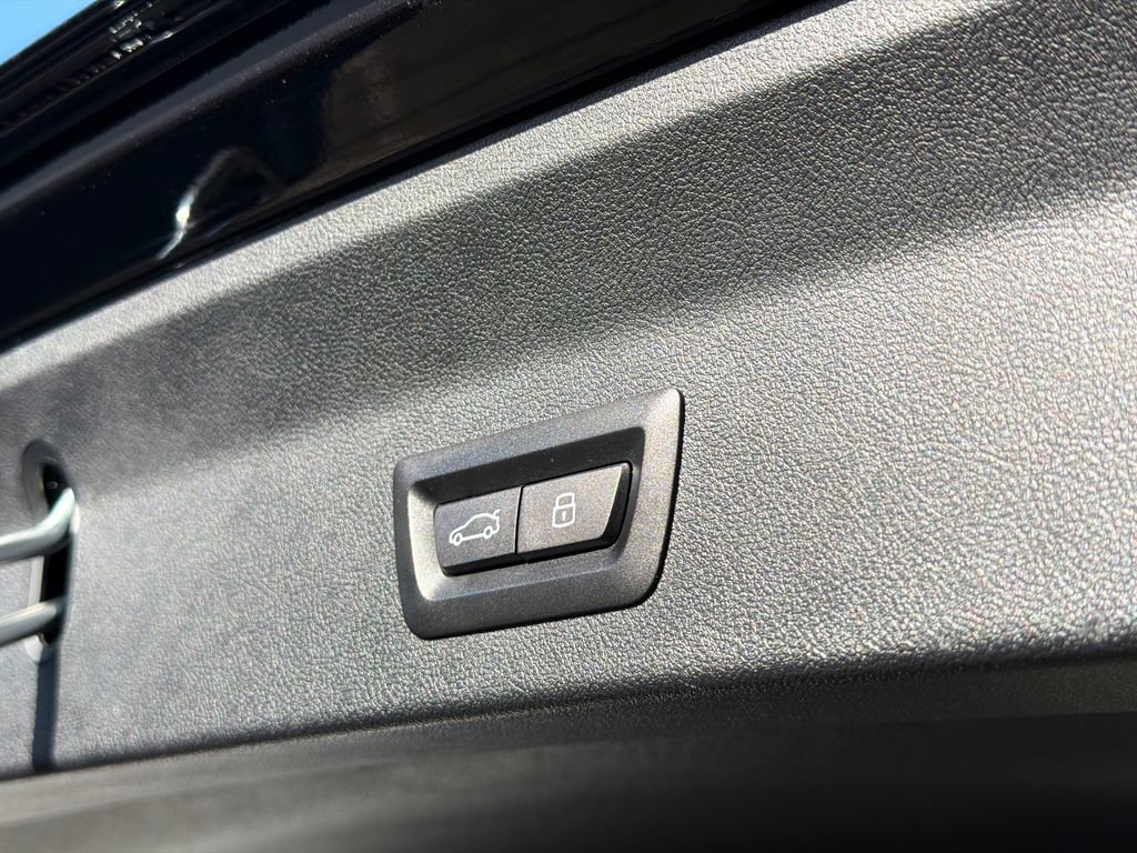 Used 2024 BMW X3 M40i image 9