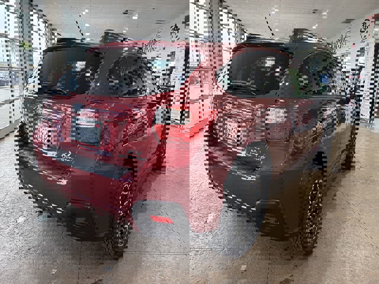 Used 2013 Subaru Crosstrek 2.0i Limited w/ Popular Pkg 2 image 2