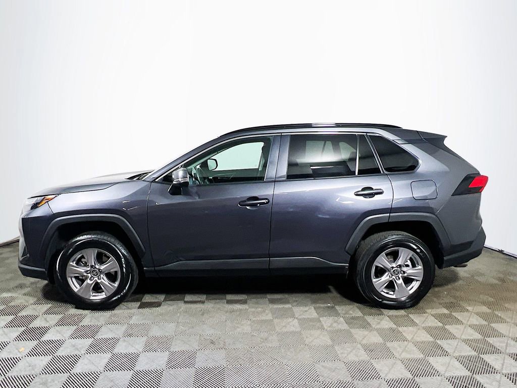 Certified 2025 Toyota RAV4 XLE AWD/4WD image 5