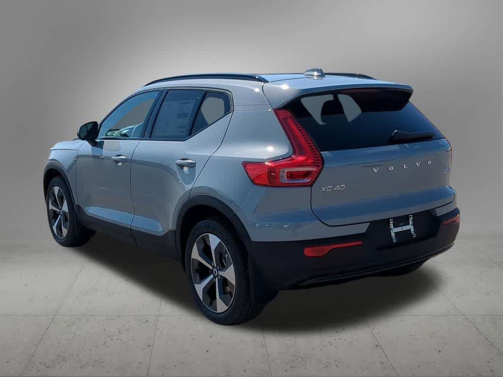 New 2026 Volvo XC40 B5 Plus w/ Protection Package Premier AWD/4WD image 4