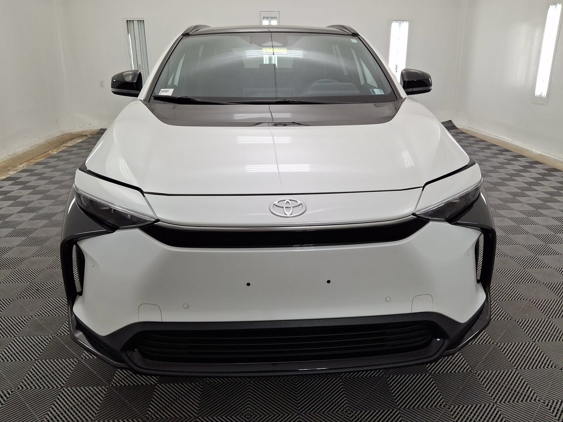Certified 2024 Toyota bZ4X FWD image 28