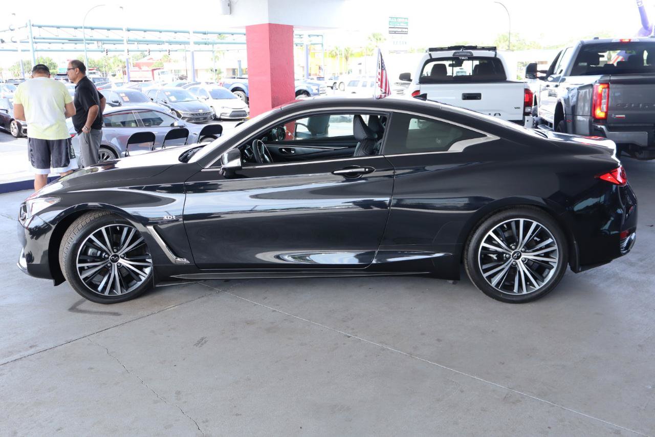 Used 2020 INFINITI Q60 3.0t Luxe w/ Essential Package RWD image 8