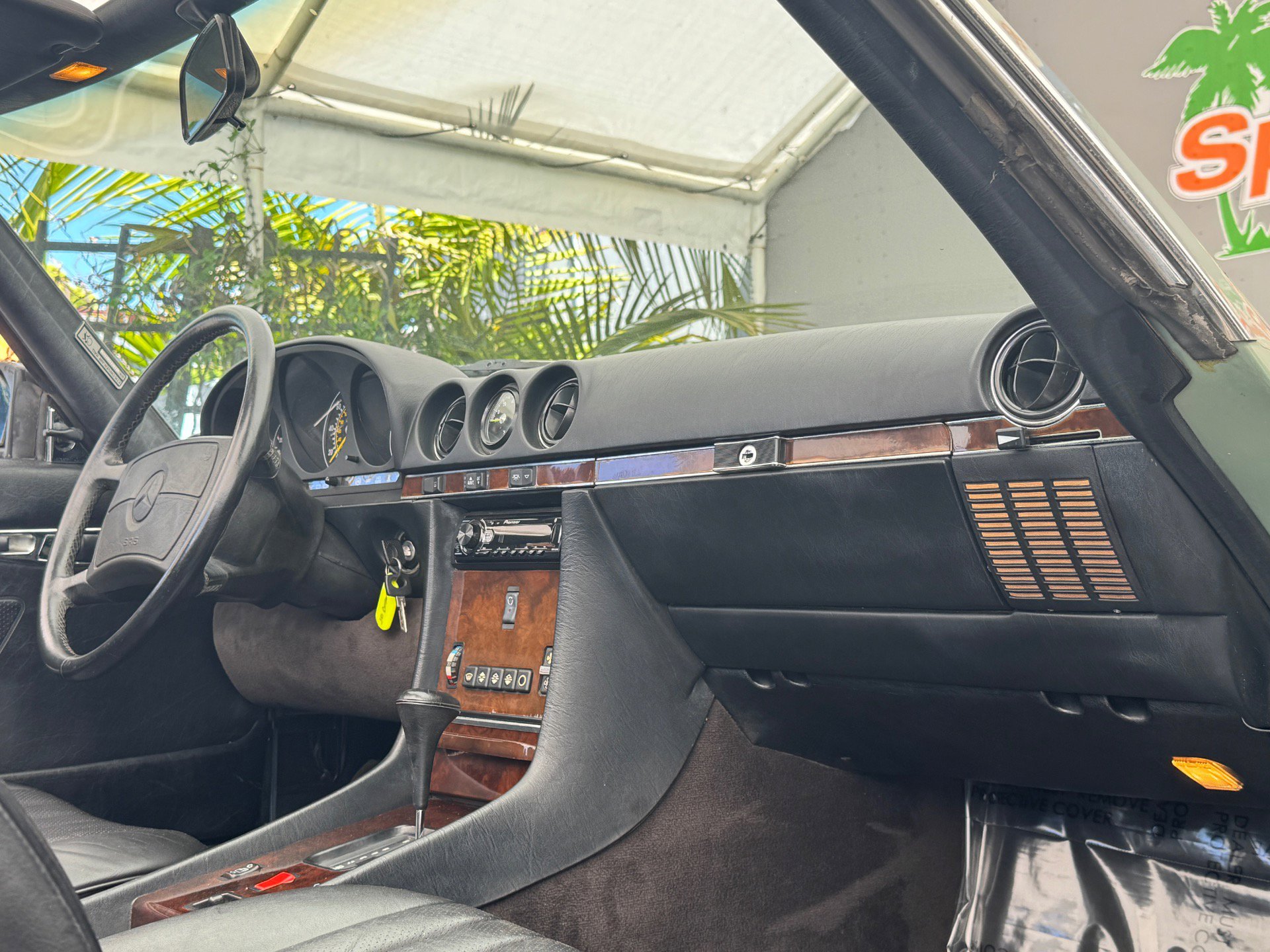 Used 1988 Mercedes-Benz 560 SL image 29