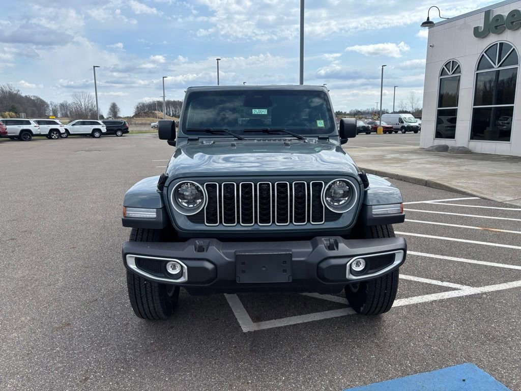 New 2026 Jeep Wrangler Unlimited Sahara AWD/4WD image 4