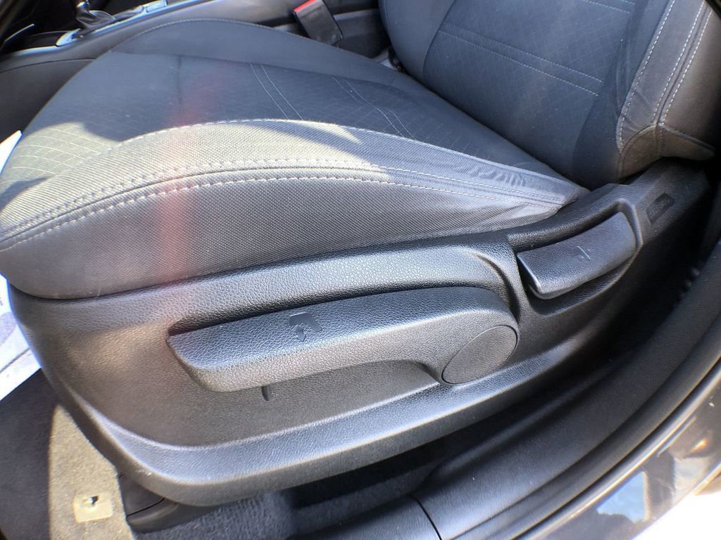 Used 2018 Kia Sorento LX image 31