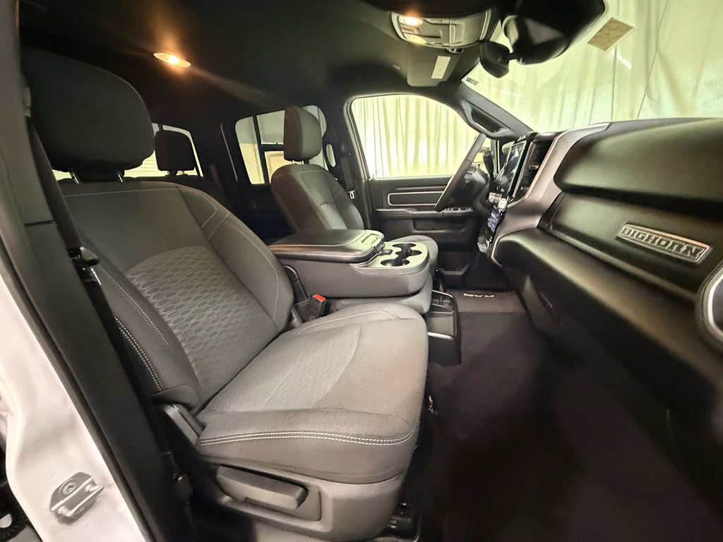 Used 2025 RAM 2500 Big Horn AWD/4WD image 24