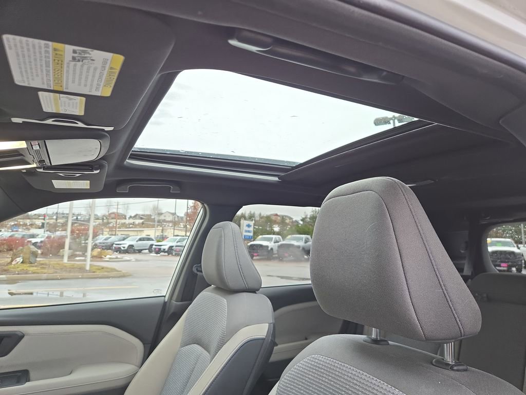 Used 2025 Subaru Forester Premium image 26