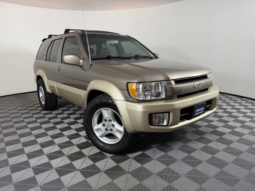 Used 2002 INFINITI QX4 4WD w/ (X03) Heated Seats Pkg image 1