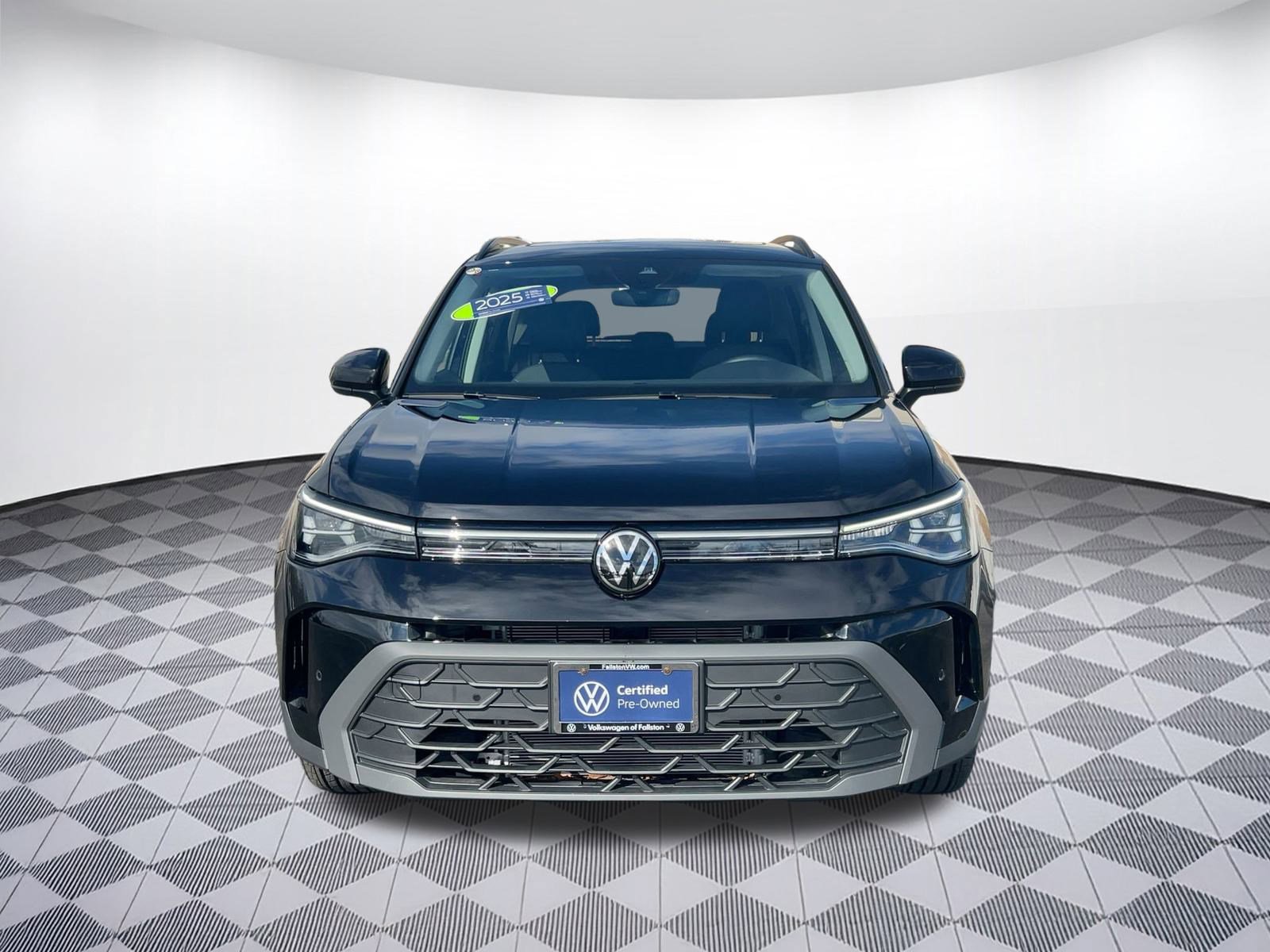 Used 2025 Volkswagen Taos SE image 6