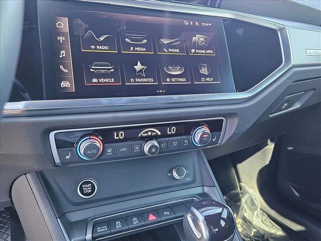 Certified 2025 Audi Q3 2.0T Premium w/ Convenience Package AWD/4WD image 14