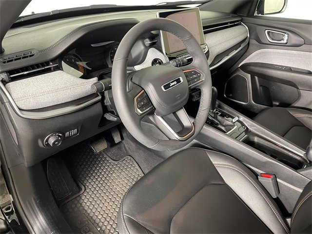 Used 2023 Jeep Compass Latitude w/ Sun and Sound Group image 5