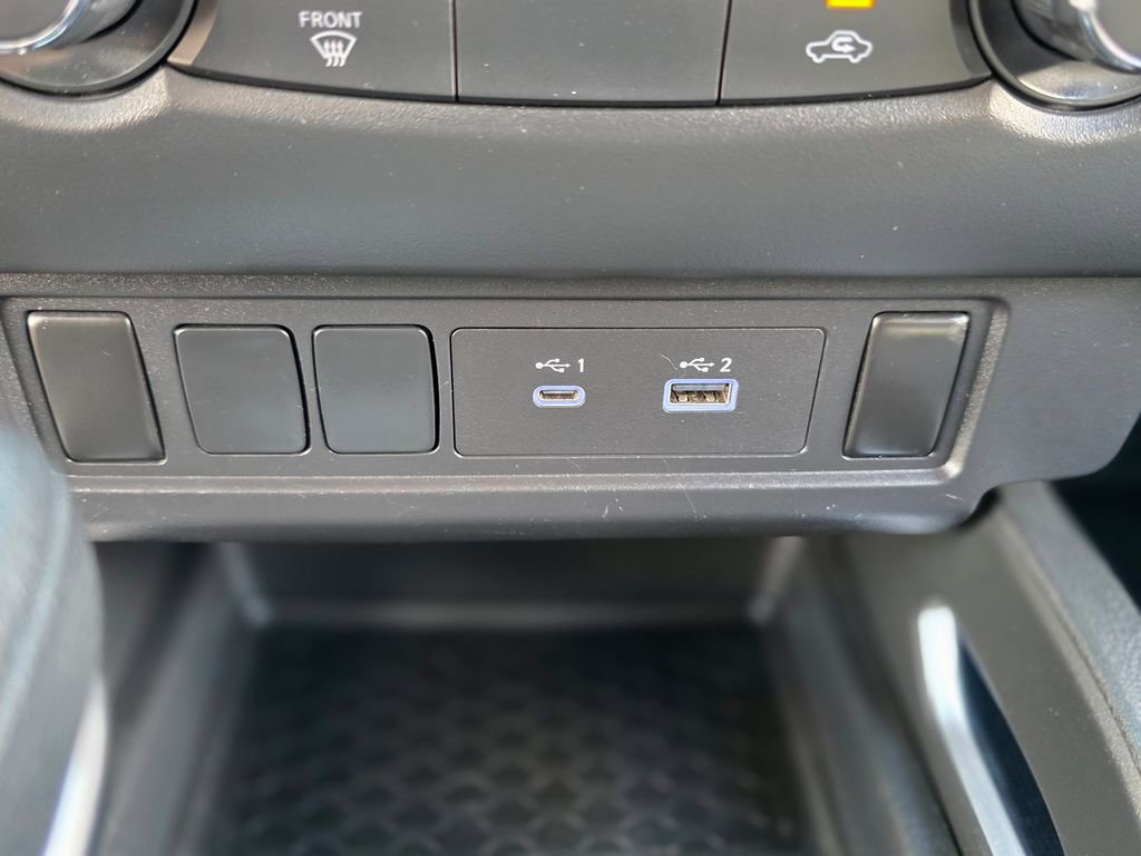 Used 2023 Nissan Frontier SV image 29
