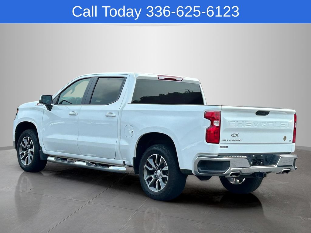 Used 2024 Chevrolet Silverado 1500 LT AWD/4WD image 3