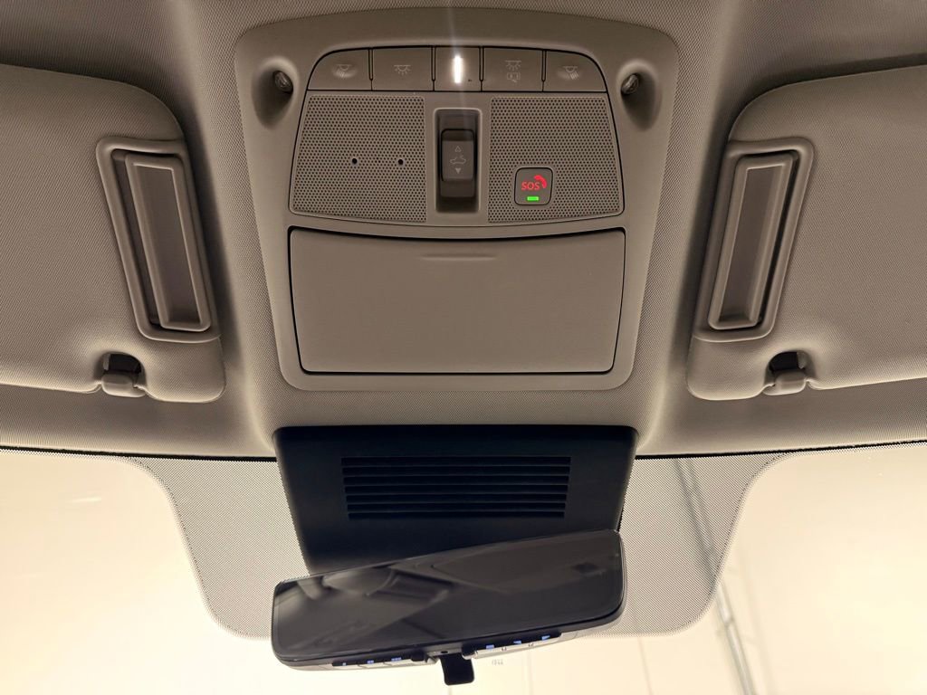 Used 2023 Nissan Armada Platinum w/ Captain's Chairs Package image 21