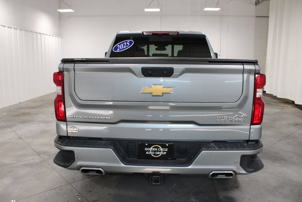 Used 2025 Chevrolet Silverado 1500 High Country w/ High Country Premium Package AWD/4WD image 8