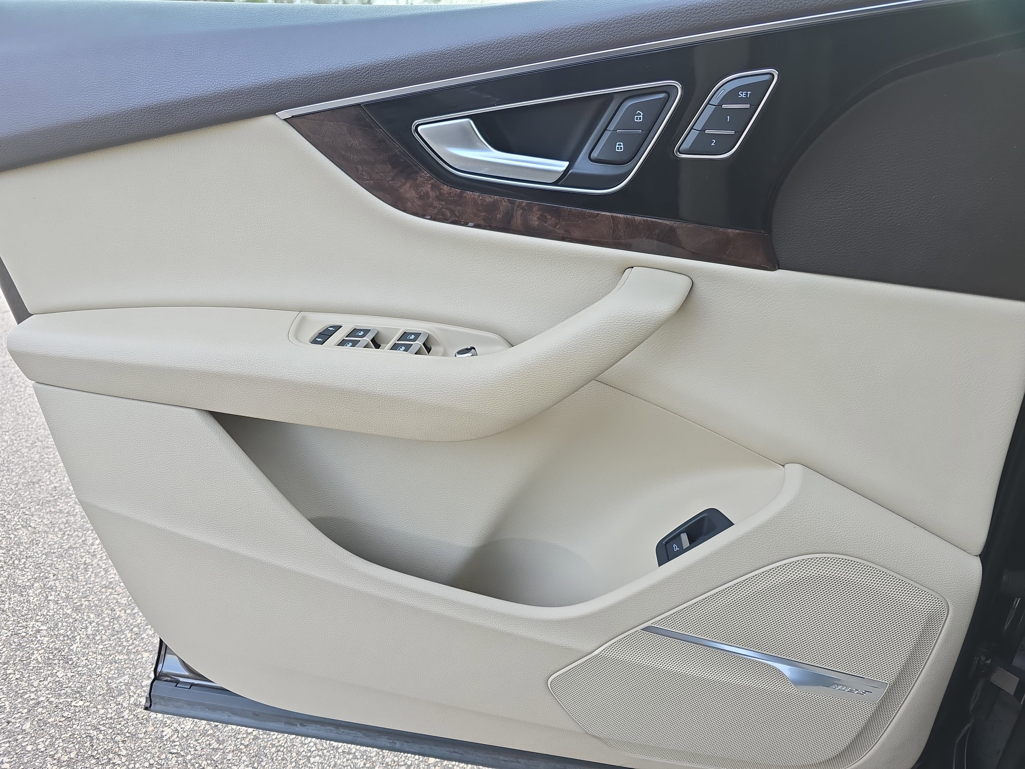 Used 2018 Audi Q7 3.0T Premium Plus w/ Premium Plus Package image 25