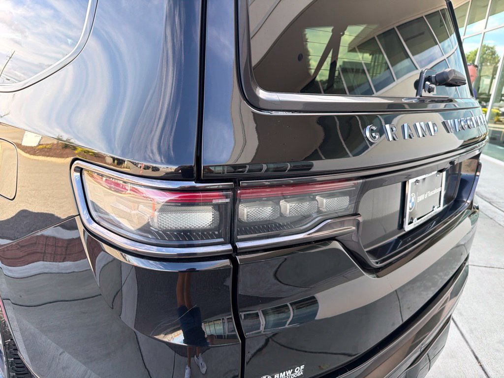 Used 2024 Jeep Grand Wagoneer L Series II w/ Quick Order Packagew 28T AWD/4WD image 15