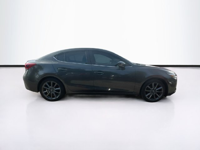 Used 2017 MAZDA MAZDA3 Grand Touring w/ Premium Equipment Package FWD image 10