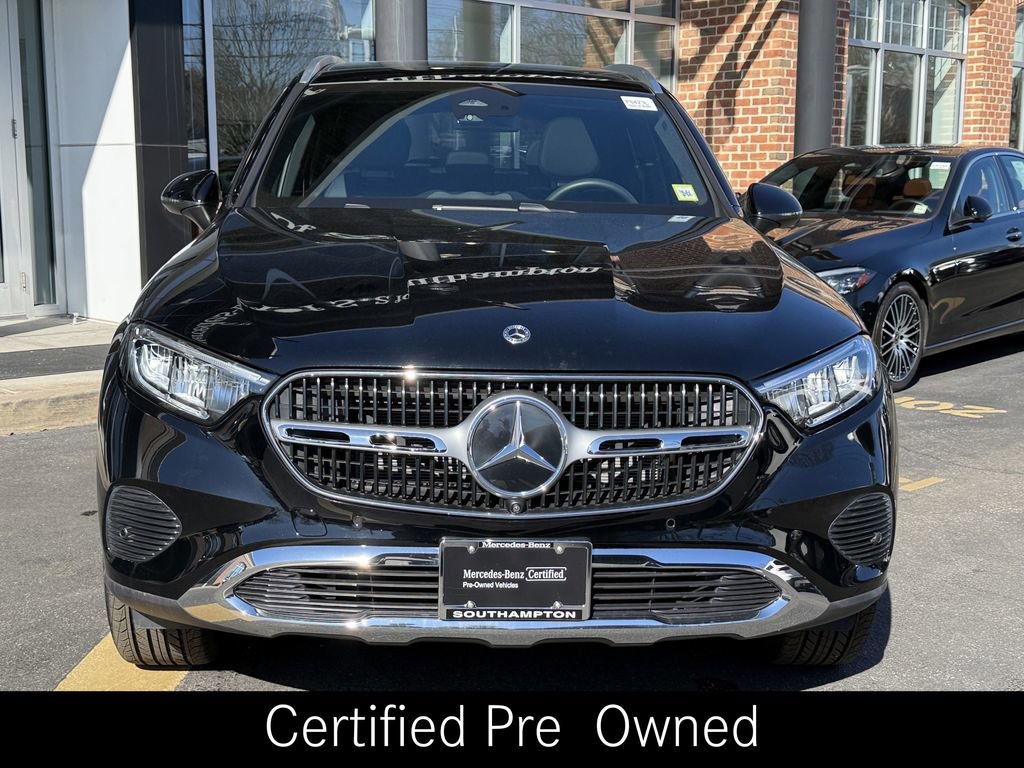 Certified 2025 Mercedes-Benz GLC 300 4MATIC image 4