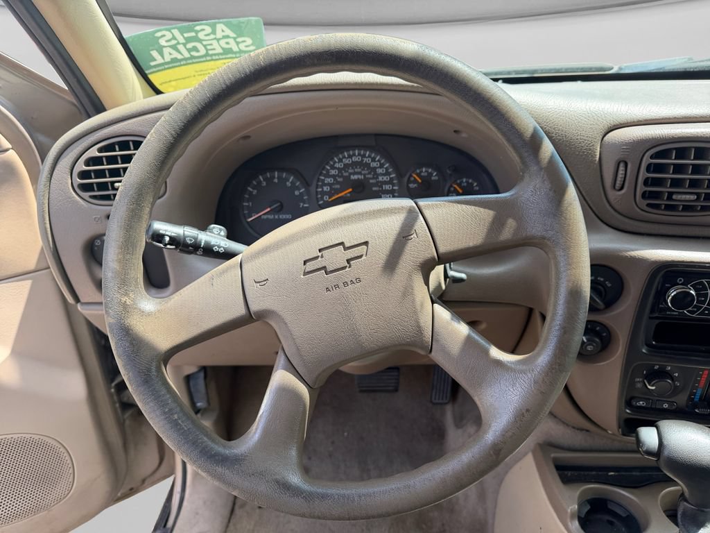 Used 2004 Chevrolet TrailBlazer LS w/ LS Preferred Equipment Group AWD/4WD image 15