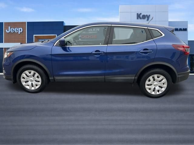 Used 2020 Nissan Rogue Sport S image 2