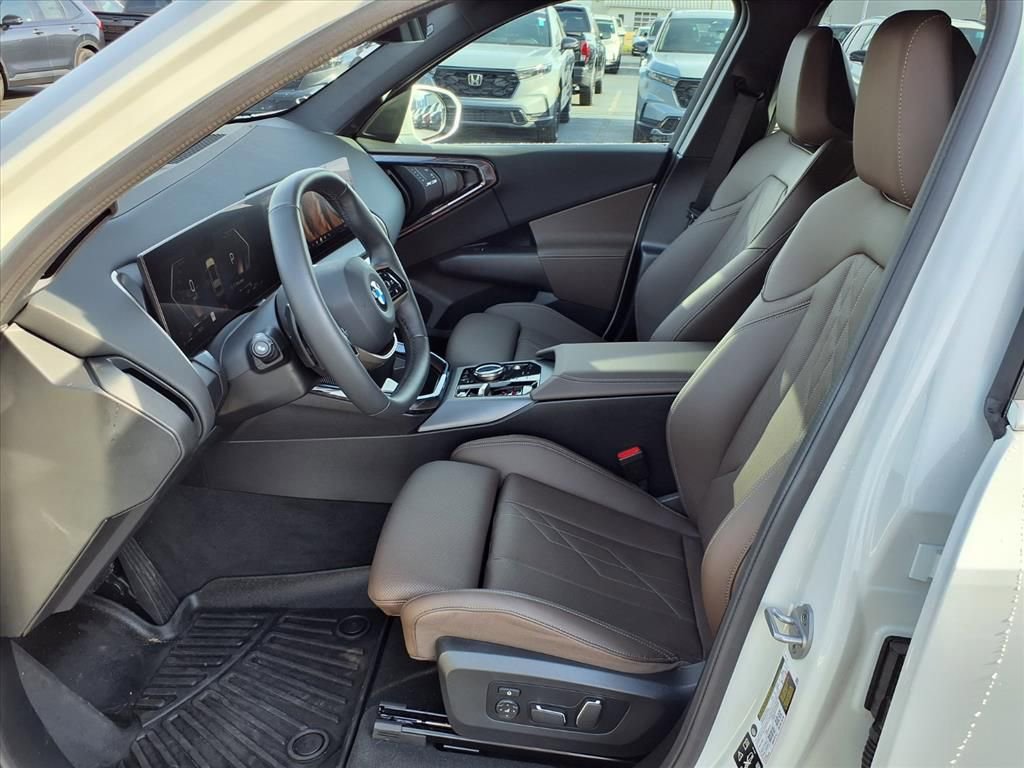 Used 2025 BMW X3 xDrive30i w/ Premium Package image 11