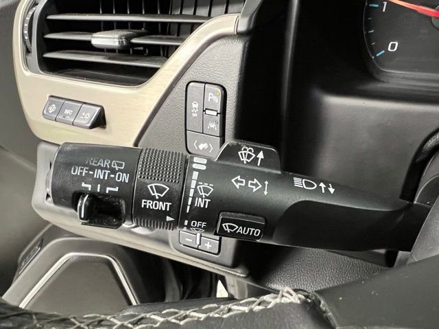 Used 2017 GMC Yukon Denali w/ Open Road Package AWD/4WD image 30