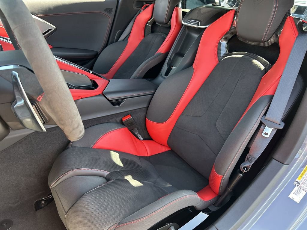 Used 2024 Chevrolet Corvette Stingray Preferred Cpe w/ Z51 Performance Package RWD image 20