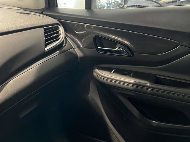 Used 2022 Buick Encore Preferred w/ Safety Package image 35