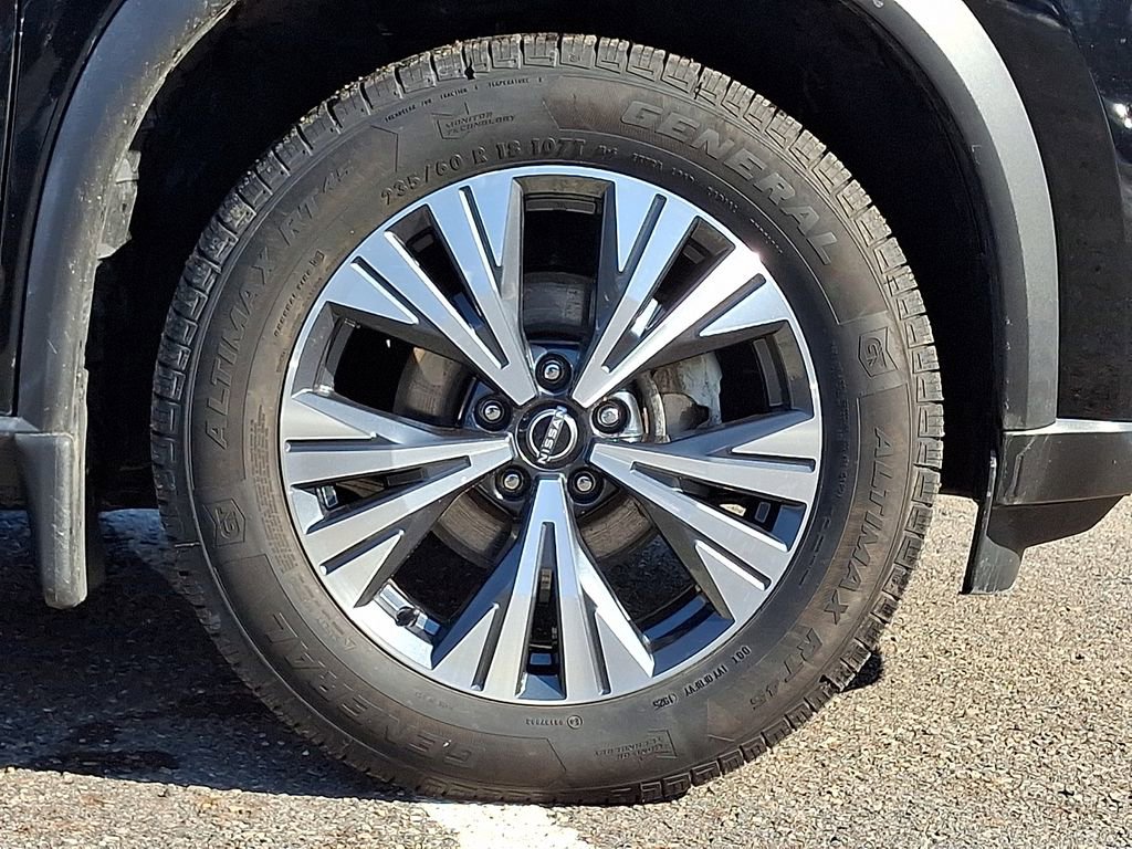 Certified 2023 Nissan Rogue SV AWD/4WD image 9