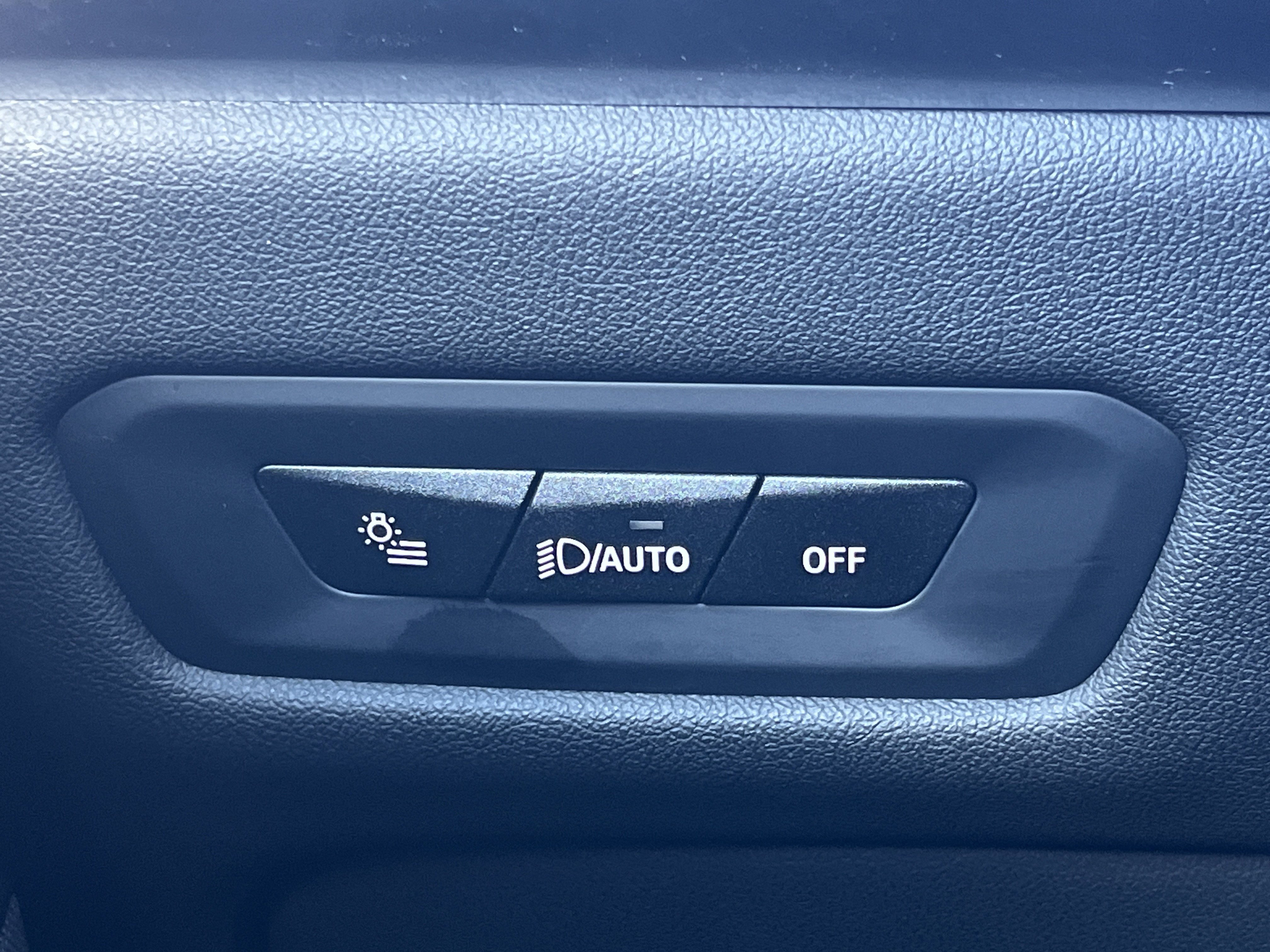 Used 2024 BMW X6 xDrive40i image 15