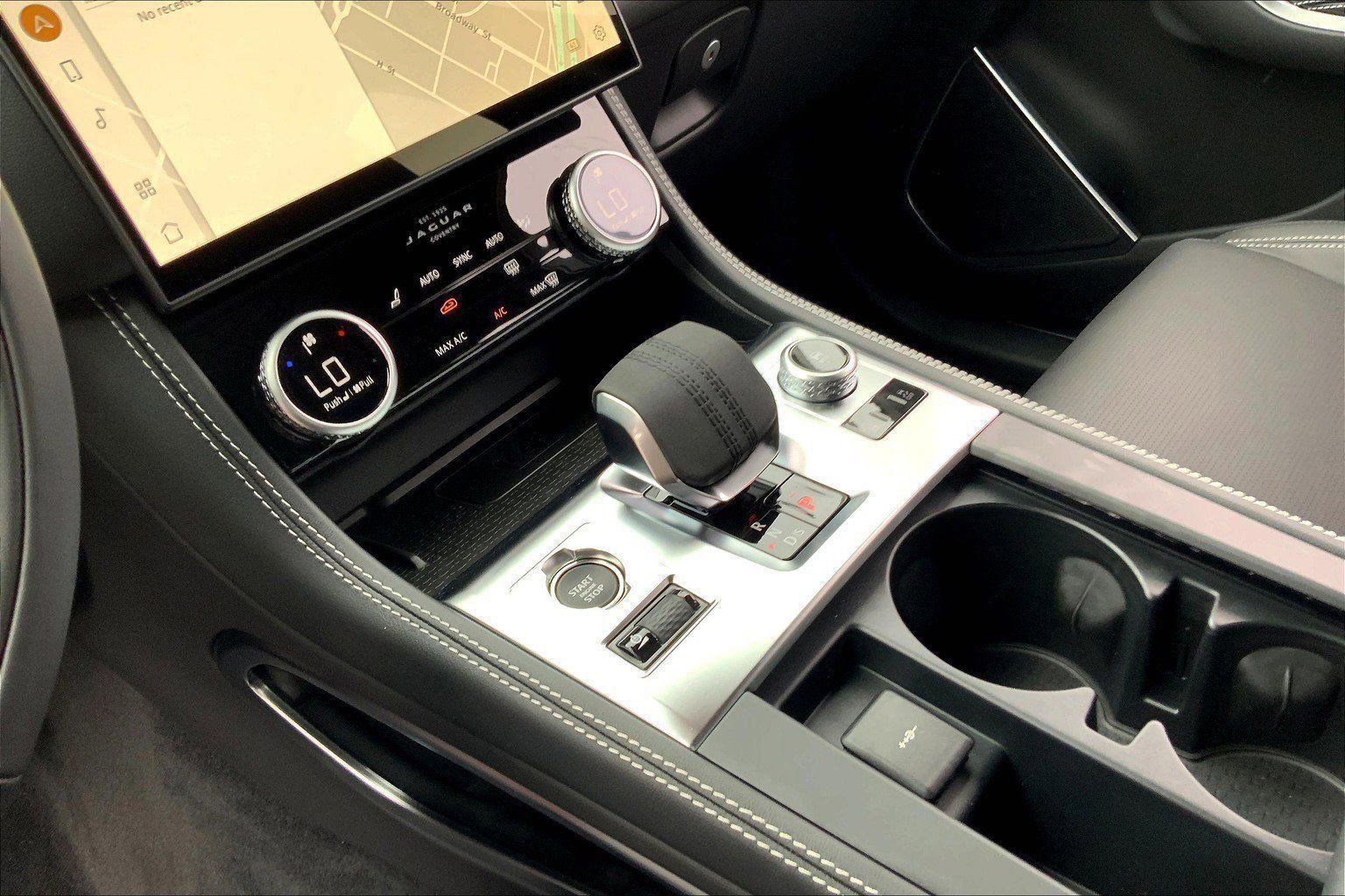 New 2026 Jaguar F-PACE R-Dynamic S AWD/4WD image 7