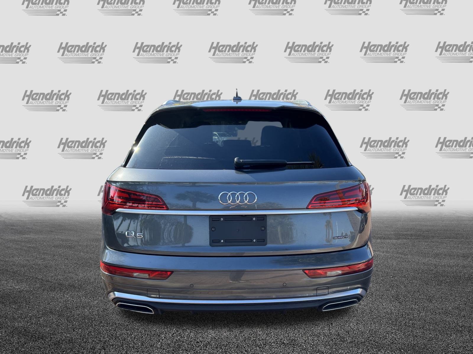 Used 2024 Audi Q5 2.0T Prestige w/ Prestige Package image 8