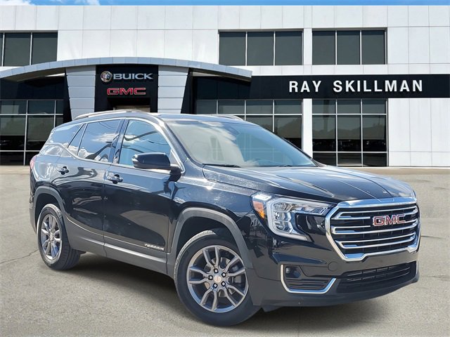 Used 2024 GMC Terrain SLT image 1