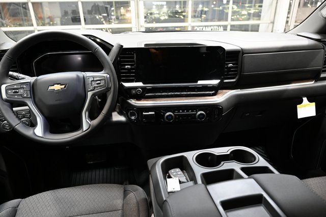 New 2026 Chevrolet Silverado 1500 LT image 13
