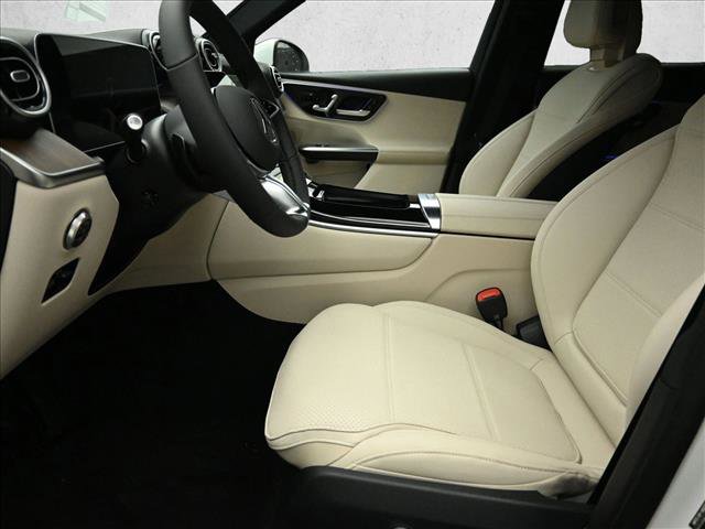 Certified 2025 Mercedes-Benz GLC 300 4MATIC image 8