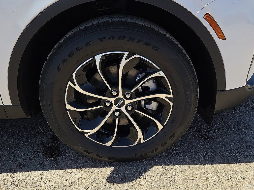 New 2026 Lincoln Nautilus Premier AWD/4WD image 7