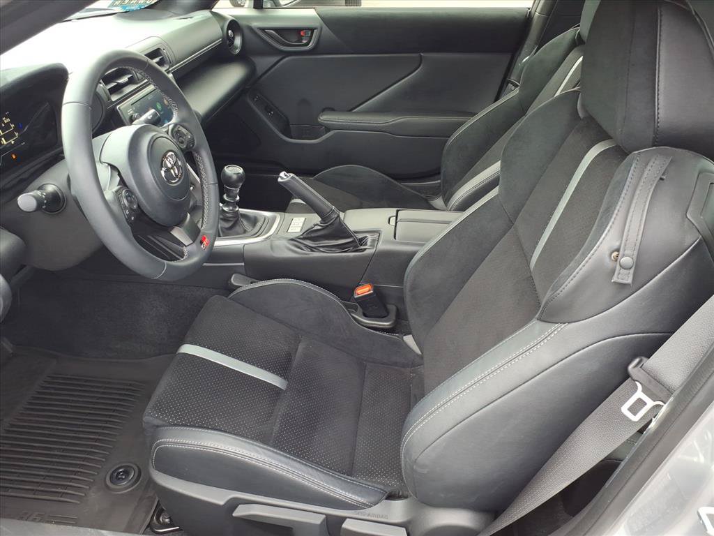 Used 2024 Toyota GR86 Premium w/ Performance Package RWD image 5