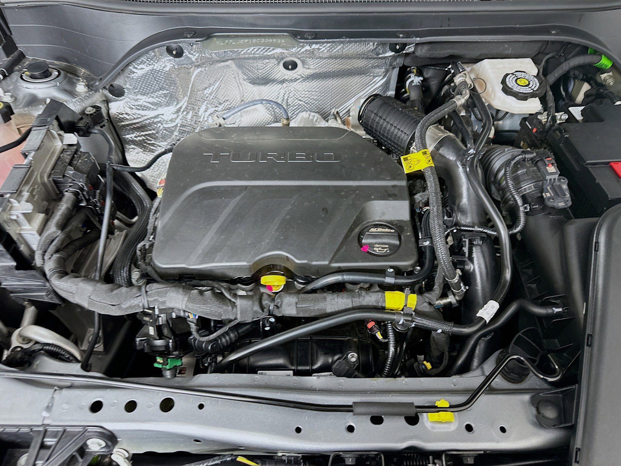 Used 2025 Chevrolet Trax RS FWD image 30