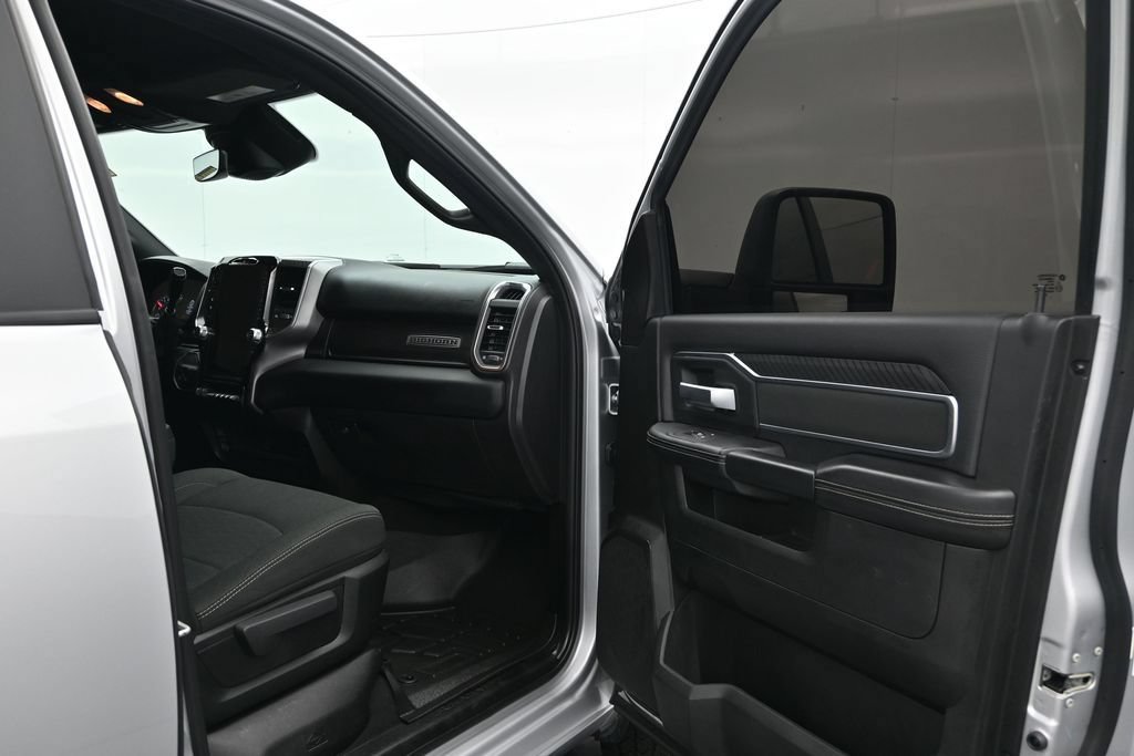 Used 2026 RAM 2500 Big Horn AWD/4WD image 17