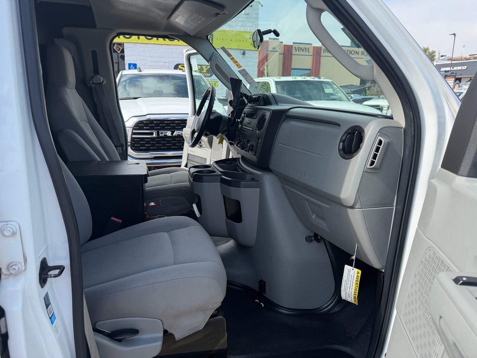 Used 2013 Ford E-150 and Econoline 150 w/ PWR Group RWD image 16